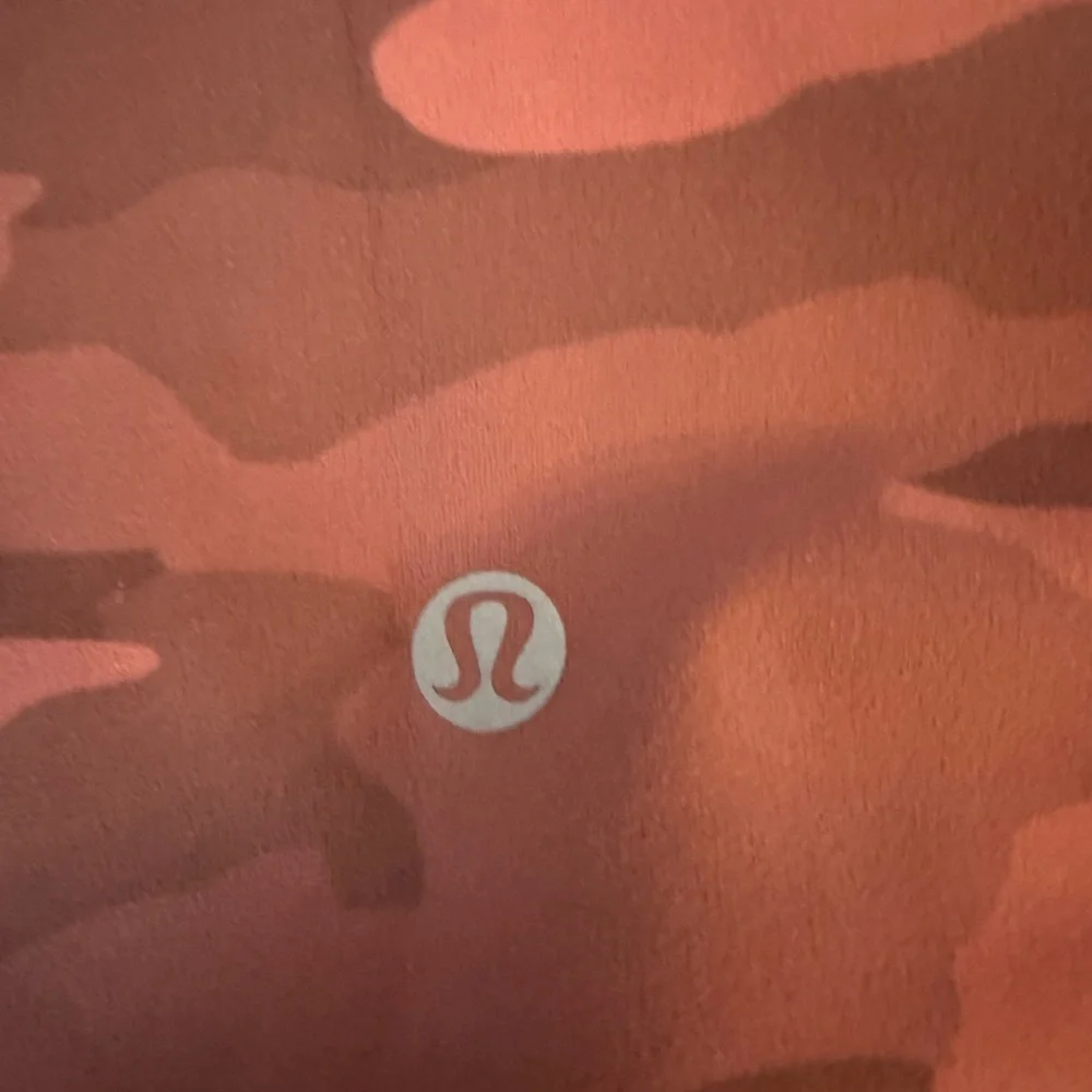 EUC lululemon Align Crop 21” Size 8 -049 - Picture 3 of 4